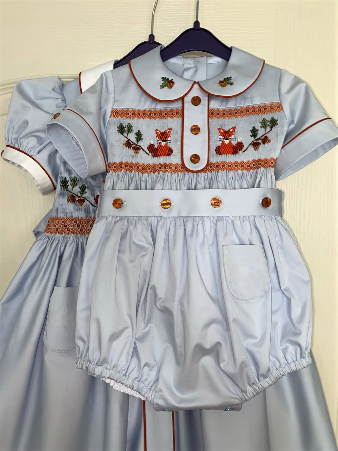 Photography Outfits - ベビー男の子女の子用スーツ、手作りの刺繍入り動物柄（キツネ、葉）のブルーのスモックドレス、カジュアルパーティー、誕生日、写真撮影用衣装